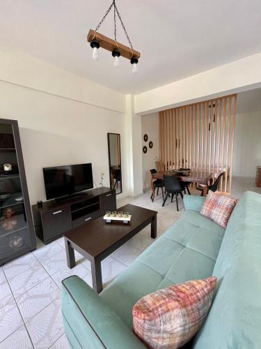 Μια τηλεόραση ή/και κέντρο ψυχαγωγίας στο Sofia Apartments