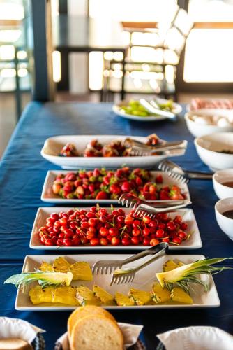 Mâncare la sau în apropiere de acest complex