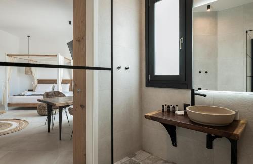 Ένα μπάνιο στο Athina Milos Suites