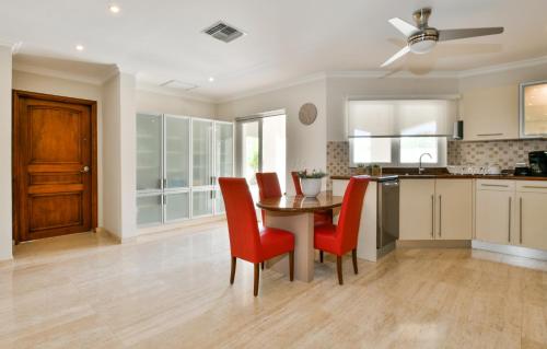  Villa Thalis -  Room  picture :   Air conditioning    Washing machine    Kitchen                   