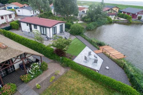 Gallery image of chalet Esra 190 in Sint Annaland
