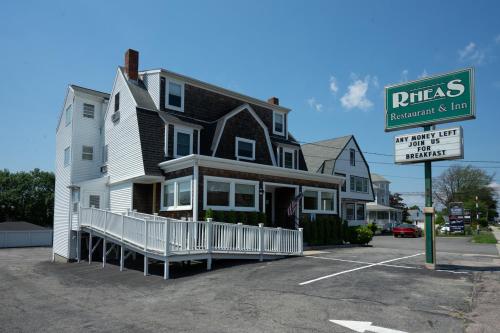 Rhea's Inn Best hotel in Newport RI