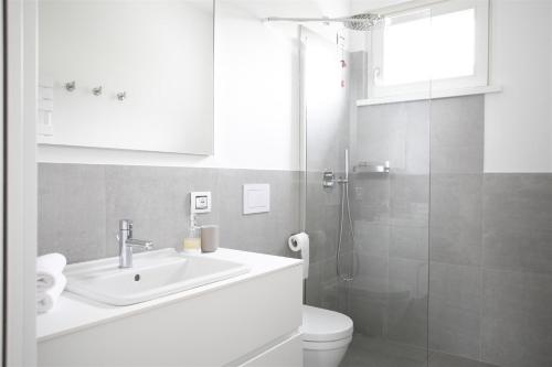 Koupelna v ubytování IseoLakeRental - Trivia Resort