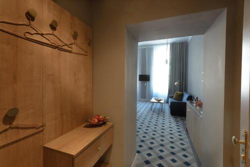 KH Opera Apartments tesisinde bir banyo