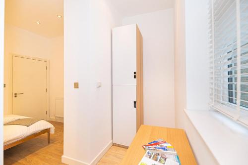 Central London Apartment - Great Location photo 23