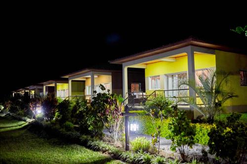 a house at night with a garden at Andasibe Lemurs Lodge in Andasibe