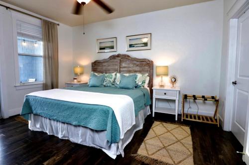 Foto dalla galleria di Beautiful two-bedroom with bay views in the lovely Pointe West Resort a Galveston