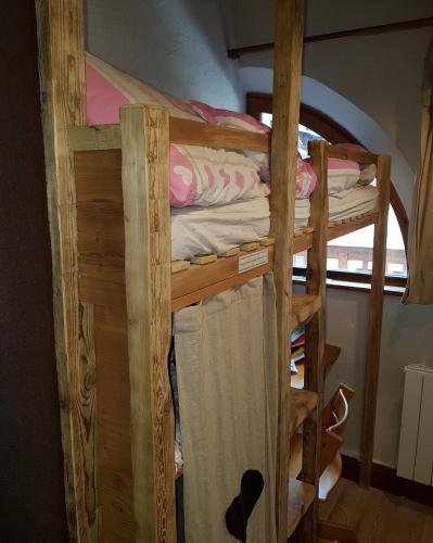 Litera o literas en una habitación de Chalet l'Avalin