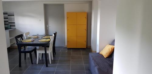 Χώρος καθιστικού στο Appartement dans le Massif du haut Jura