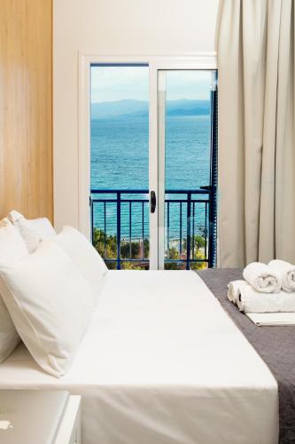 Gallery image of Vrachos Lofts in Afitos