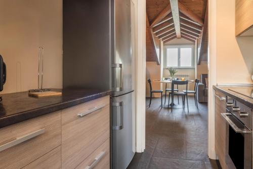 Kuchyň nebo kuchyňský kout v ubytování Maison Vittoria Lago Maggiore