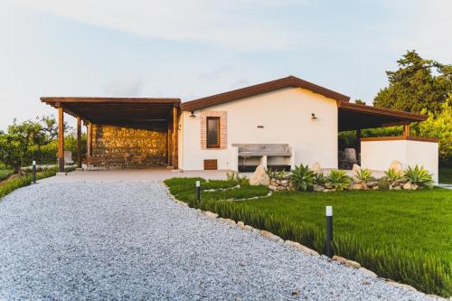 Κήπος έξω από το Il Limoneto Rooms