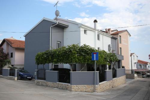 Apartmani Toni