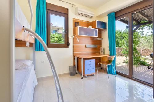 Φωτογραφία από το άλμπουμ του Smaragdi Beachfront Villa σε Asklipiḯon