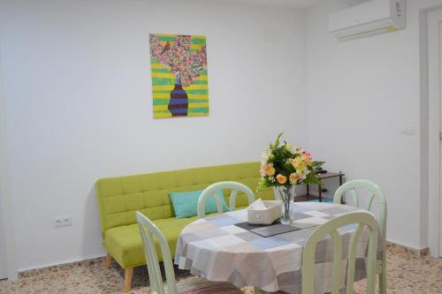 Fantastic 1 bedroom Apartment with Gallery CB6EV