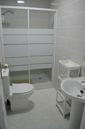 Superb 1 Bedroom Apartment with Gallery CB7EV