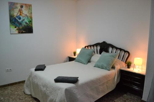 Superb 1 Bedroom Apartment with Gallery CB7EV