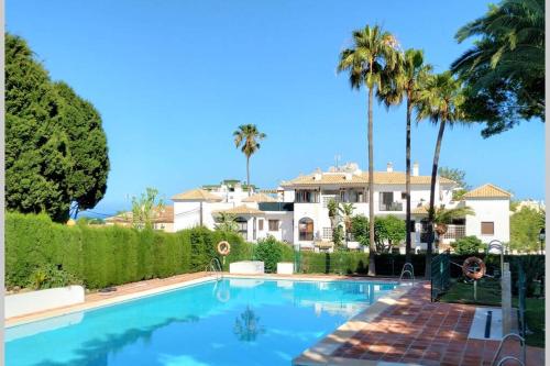 Doña Carlota Gardens, Sea views, Pool, Restaurant