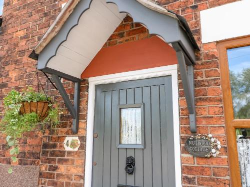 Nutwood Cottage – Photos 2