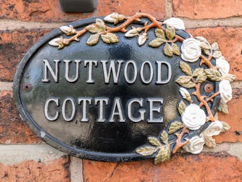 Nutwood Cottage – Photos 3