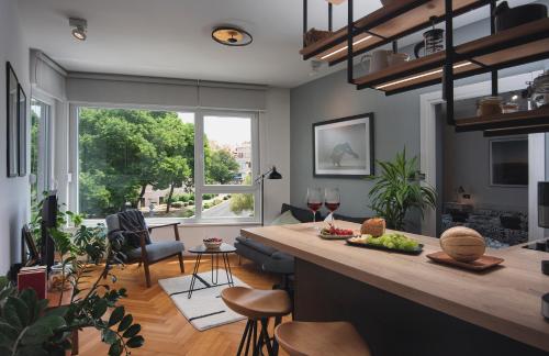 Place to be - Apartment in the city centre with private parking