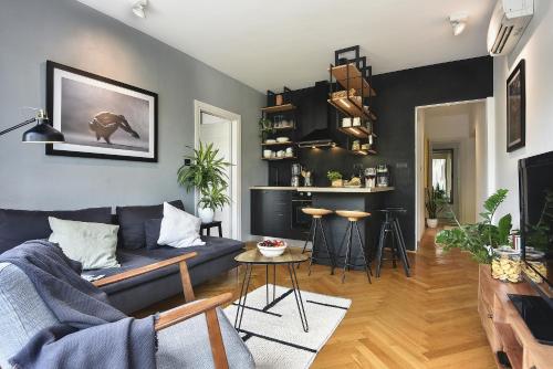 Place to be - Apartment in the city centre with private parking