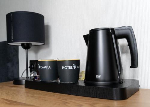 Kemudahan buat kopi dan teh di Hotel KAVKA & Restauracja