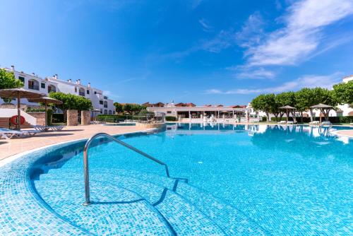 Apartamentos Vista Blanes, Cala en Blanes – Updated 2023 Prices