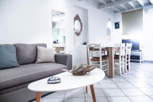 Posedenie v ubytovaní Mykonos Vibes Downtown Townhouse