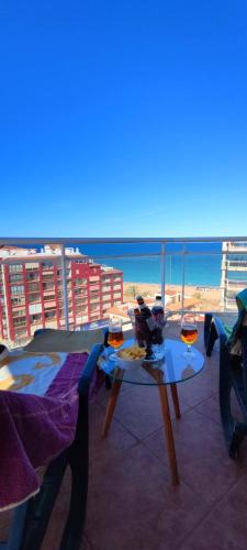 Ático con espectacular terraza frente al mar