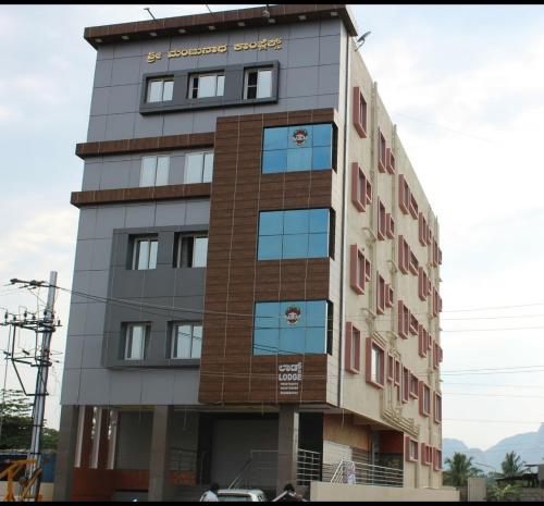 Billede fra billedgalleriet på Golden pride hotel ( the pride family restaurant) i Kanakapura