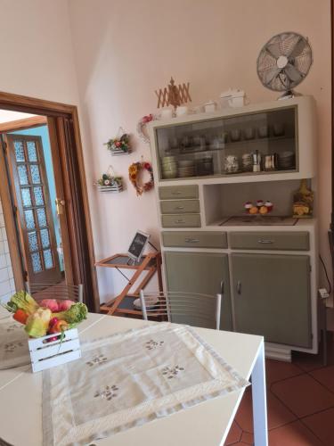 Kuchyň nebo kuchyňský kout v ubytování B&B Via della Grotta