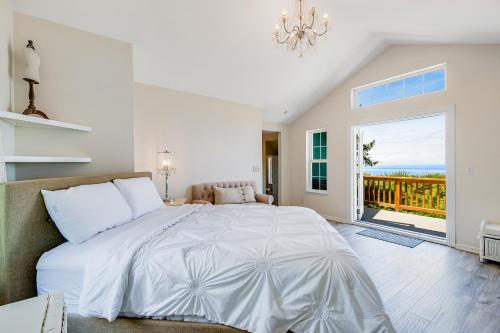 Ένα ή περισσότερα κρεβάτια σε δωμάτιο στο Whidbey Beach House