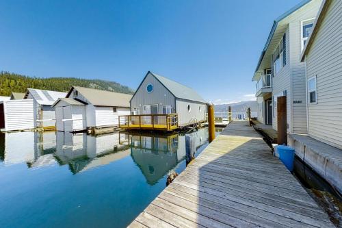 Perfect Space & Lakehouse – Photos 2