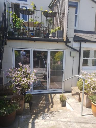 Lovely Large Garden Flat – Photos 2