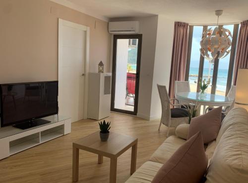 Appartement in erster Linie mit Meerblick