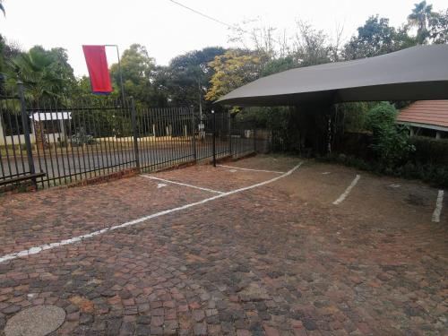 Gambar di galeri bagi Sun Deck Lodge di Hartbeespoort
