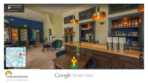 BergschenhoekにあるPolderhuis Bed & Breakfastのカウンターとテーブルのあるレストランのバー