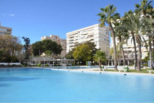 Garden apartment with Pool and AC