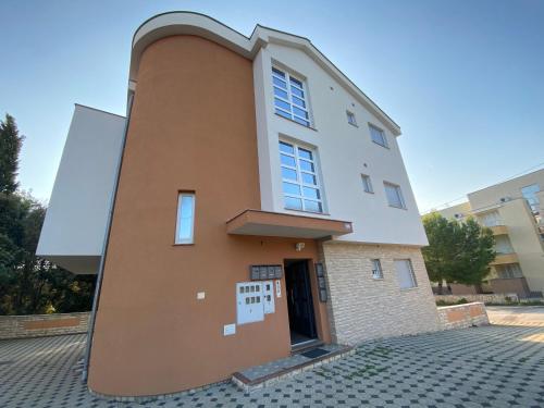 Fotografia z galérie ubytovania Miško Apartmani v destinácii Petrcane