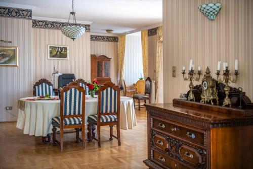 Restoran atau tempat lain untuk makan di Duna Relax Hotel Ráckeve