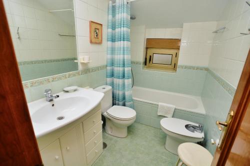Kúpeľňa v ubytovaní Apartamento de Pilar - 7000