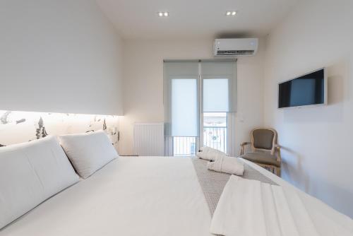 Chic and Comfort Home in Central Athens