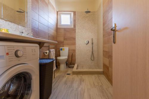 Votrishouse photo 3