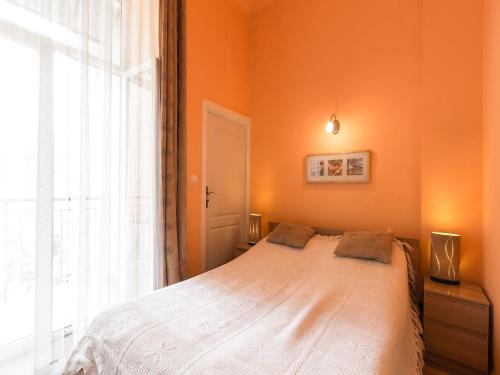 Llit o llits en una habitació de Old Town Apartment