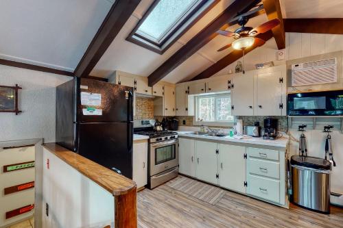 Covered Bridge Chalet – Photos 4