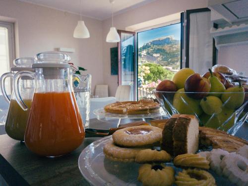 Jedlo v ubytovaní bed & breakfast alebo blízkom okolí