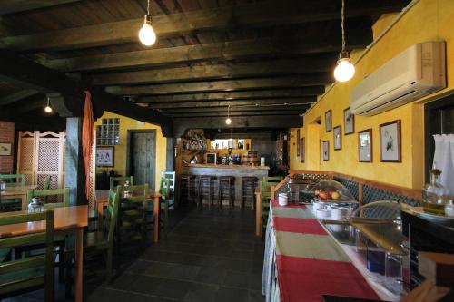 Ресторан / где поесть в Paraje del Asturcon - Adults only
