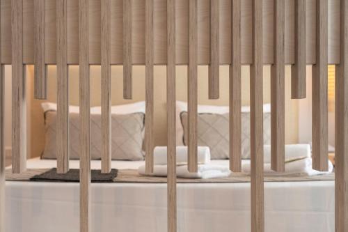 Katil atau katil-katil dalam bilik di Mirablue Luxury Residences
