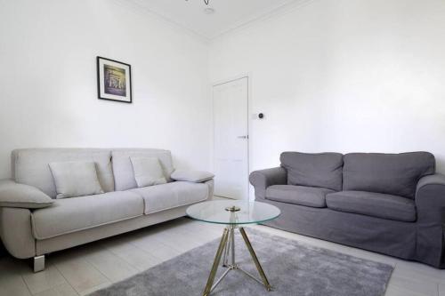 Beautiful Scandi-Inspired one bed in Stockbridge